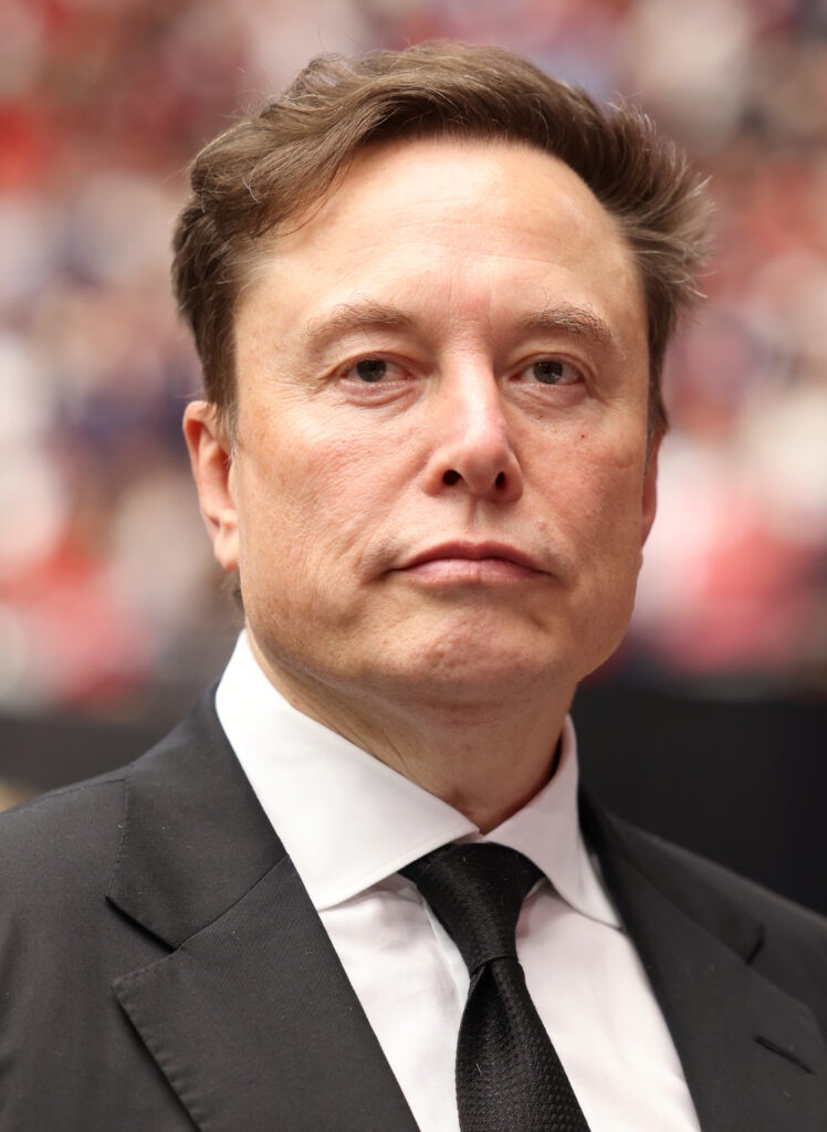 Elon Musk bei einer Pressekonferenz für die SpaceX-Mission Demo-2 im Kennedy Space Center, Aufnahme aus dem Jahr 2020.