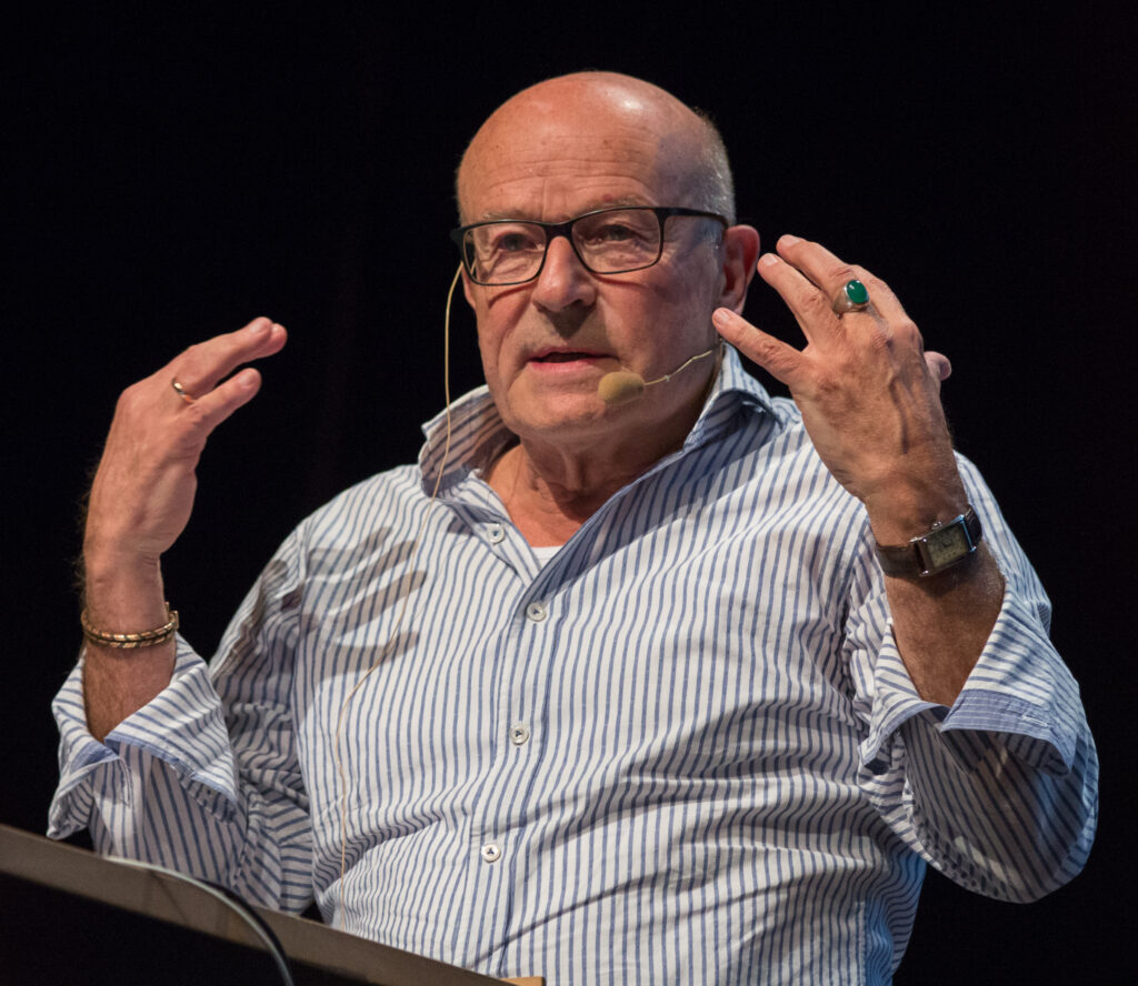 Der Regisseur Volker Schlöndorff am Set während der Dreharbeiten, undatierte Aufnahme aus den späten 1970er-Jahren.