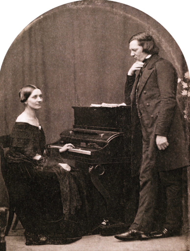 Eine Daguerreotypie von Robert Schumann aus dem Jahr 1850, die den Komponisten mit nachdenklichem Blick und charakteristischer Frisur zeigt.