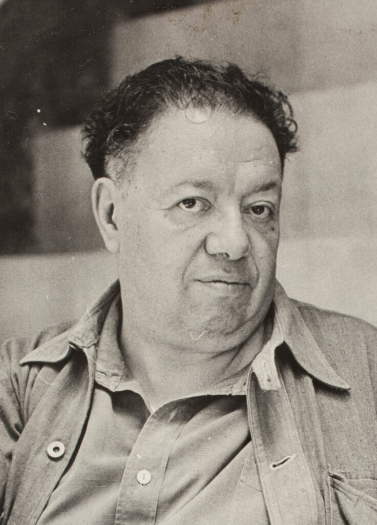 Der Maler Diego Rivera bei der Arbeit an einem seiner Wandgemälde, eine undatierte Fotografie aus den 1930er-Jahren.