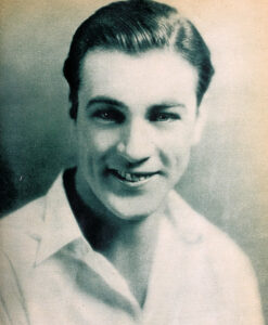 Der US-amerikanische Schauspieler Gary Cooper in einer Porträtaufnahme um 1940, bekannt für seine Rollen als aufrechter Westernheld.